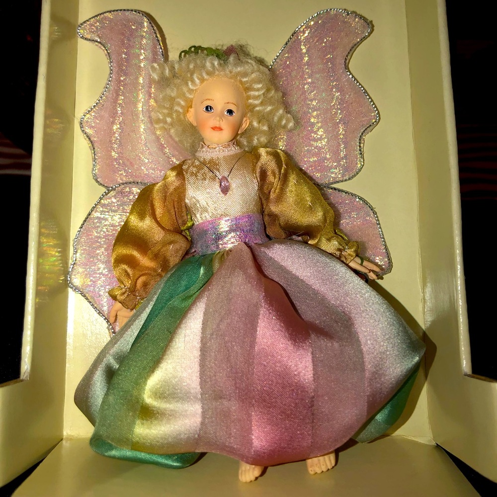 Boyd’s Faeriessence Irridessa Faerielocket Fairy